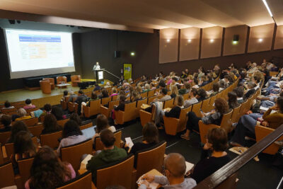 Agrandir l'image 1 sur 2, fenêtre modale